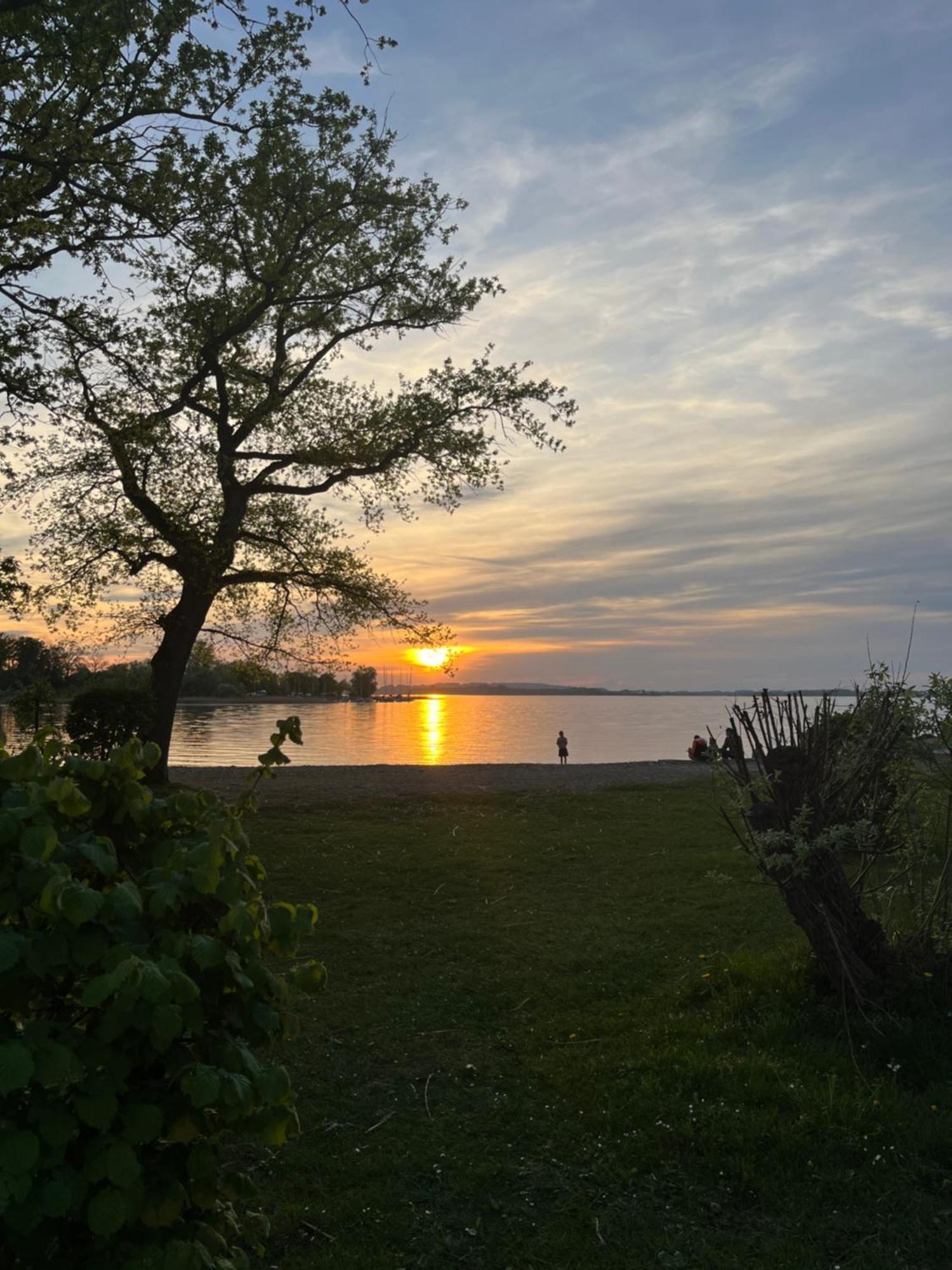 Chiemgauloft , 5 Sterne Ferienwohnung Am Chiemsee Übersee المظهر الخارجي الصورة